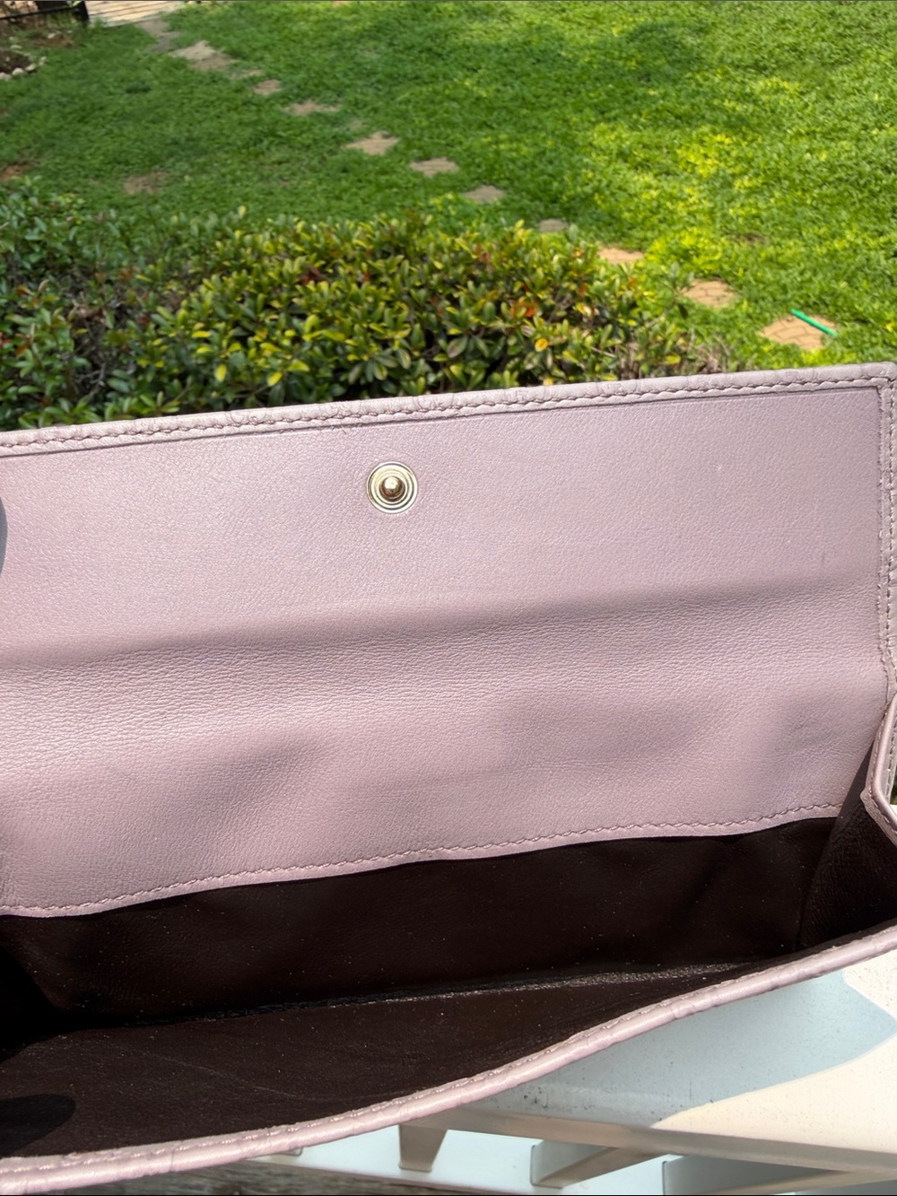 Gucci RARE Vintage LILAC Embossed GG Leather Wallet Clutch - Picture 17 of 17